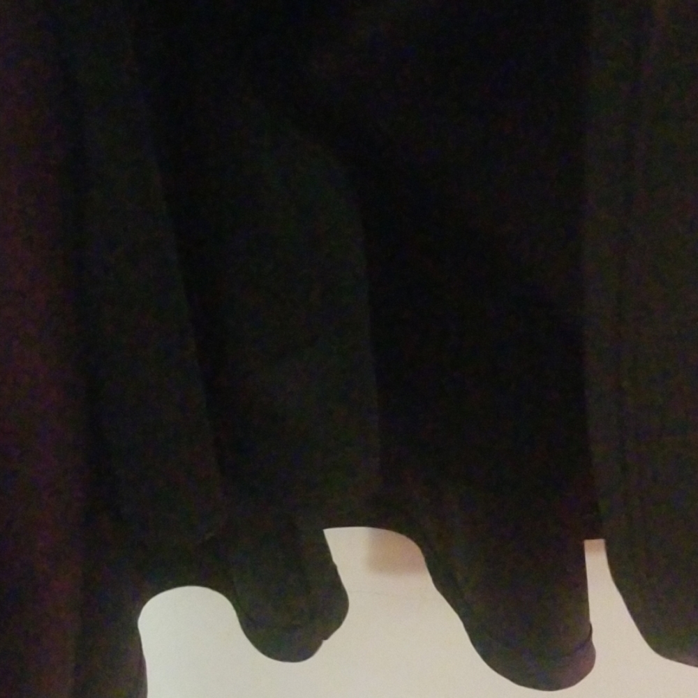 Black Dress - Picture 5 of 7